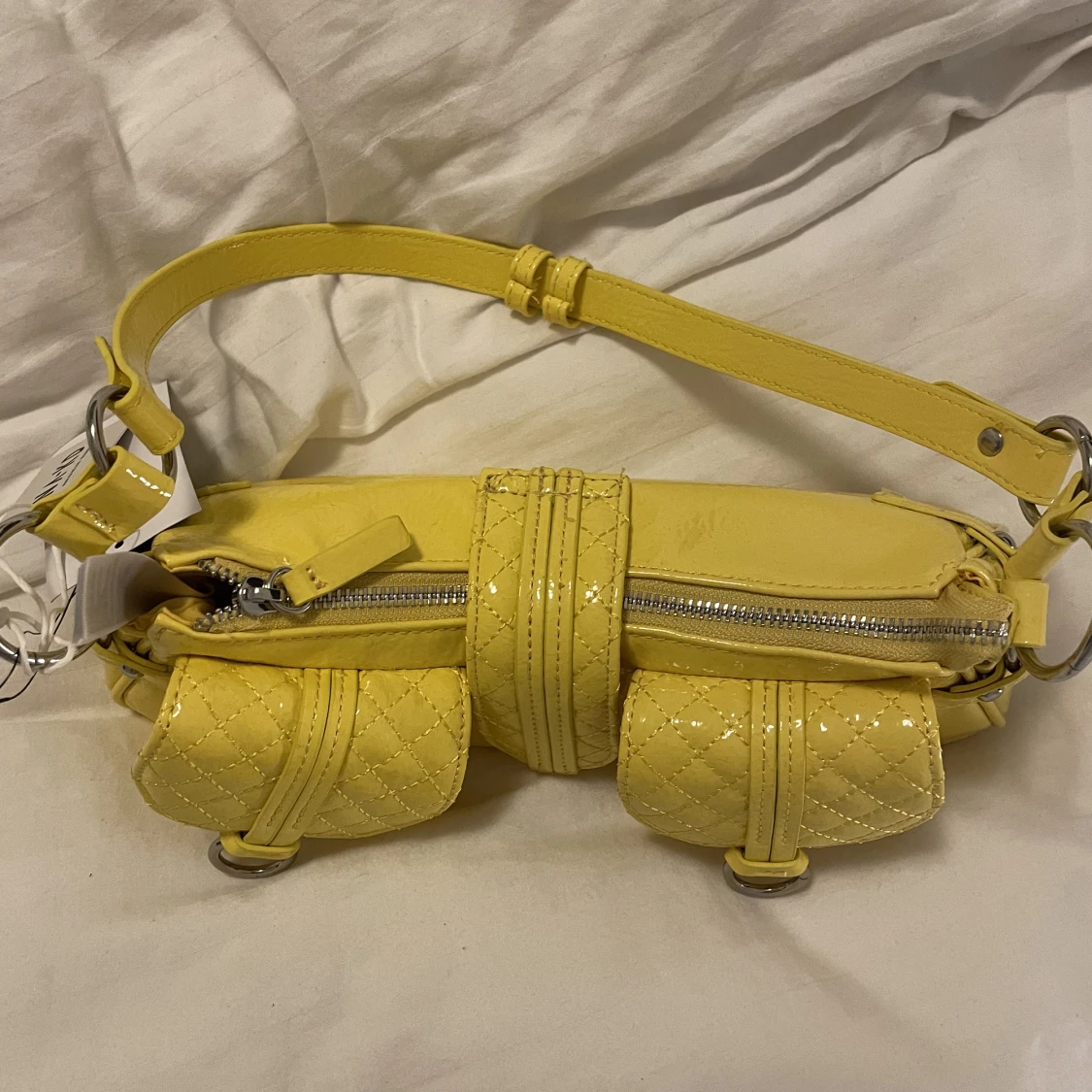 Handväska - oanvänd  - 91