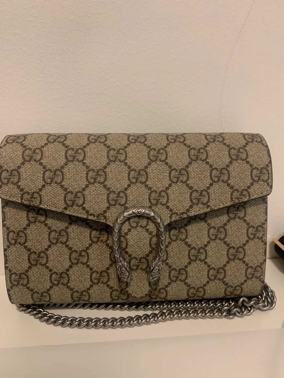 GUCCI dionysus gg supreme chain wallet