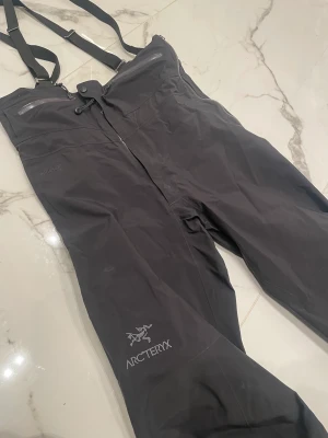 Arcteryx bib - Arcteryx bib bukser  Svart