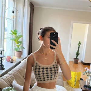 Topp - Fluffig topp 🌸