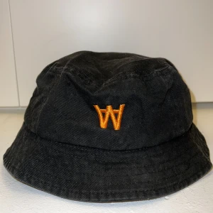 Wood Wood bucket hat -  Old but gold