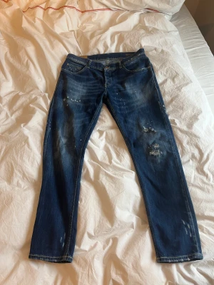 Dondup jeans - Dondup jeans st 35 bra skick kan frakta om köparen står för frakten.