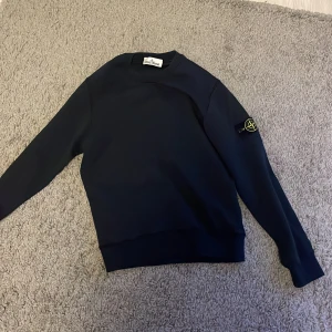 Stone island Small - Äkta stone island tröja. Storlek small
