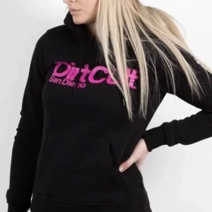 DirtCult Hoodie - Jag säljer min DirtCult hoodie för att den aldrig kommer till användning. Den är använd några fåtal gånger men är i nyskick. Jag köpte den för 700 och jag säljer för 150. Storleken är M men skulle säga att den passar S.