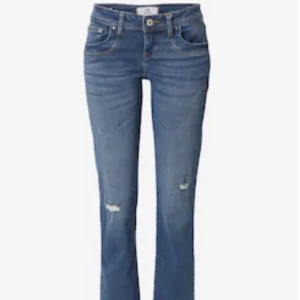 Ltb jeans valerie - Jätte snygga och populära lågmidjade jeans från LTB i storlek 26/30 slutsålda i alla storlekar så går inte att få tag på längre, skriv privat för egna bilder