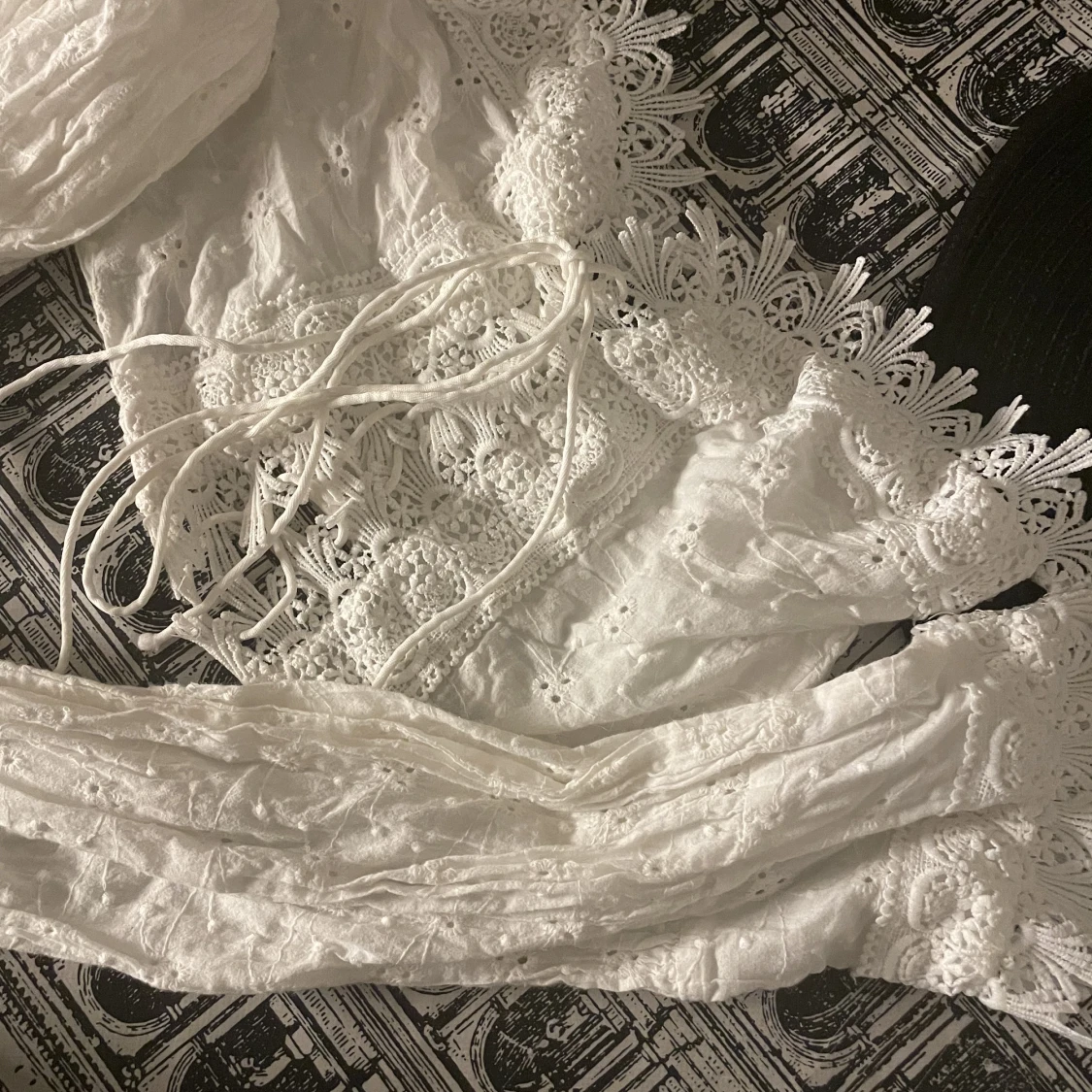 Kort långärmad topp 