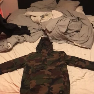 Kamouflage jack vans - Kamouflage jacka vans storlek s