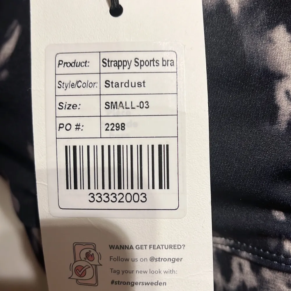 Säljer en helt ny stronger sport-bh med lappen kvar i strl S, nypris 399kr. Övrigt.