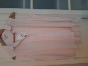 Ärmlös blus från Mint&Berry, ny! - Ärmlös plisserad blus från Mint & Berry. Ny!