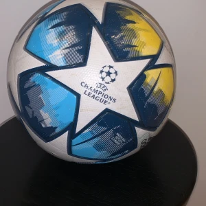 Adidas Champions League fotboll 2022 -  Champions League fotbollen 2022 