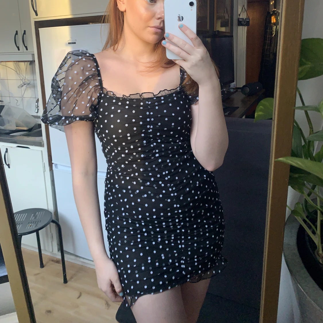 Prickig festklänning HM