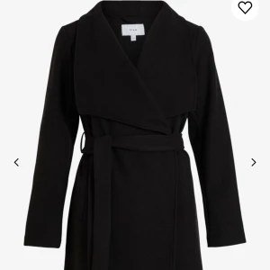 Kappa ifrån vila - Lite kortare kappa ifrån vila i fint skick🫶🏼