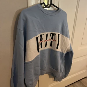 Tröja - Tröja från H&M  Aldrig anvönt