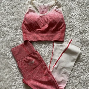 ICIW träningsset  - Superfint och oanvänt set från ICIW i storlek S 