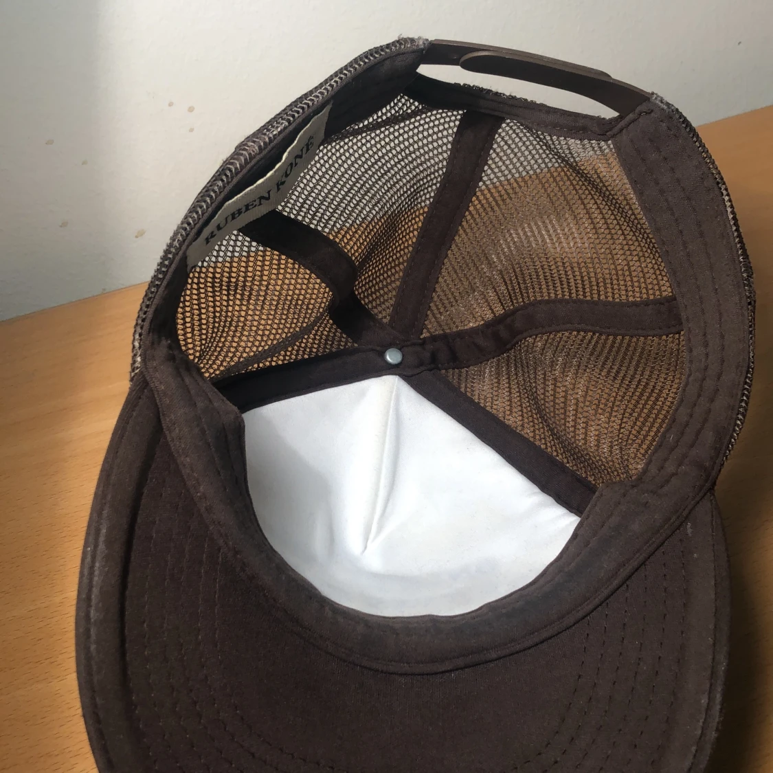 Ruben Kone Retro Brown trucker hat - 91