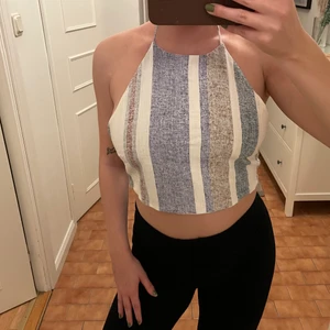 Linne - Otroligt himla fint linne från Zara, knyts både i rygg och nacke💙 använt ett fåtal gånger! Storlek M