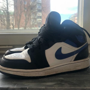 Blåa mig jordans  - Säljer mina jordans. Äkta, ganska bra skick har inte andvänds jätte mycket 