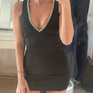 Snygg klänning  - Snygg klänning, aldrig använd