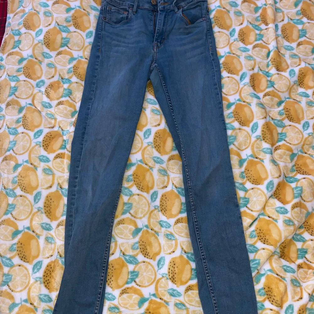 Jätte fina mörkblå jeans . Jeans & Byxor.