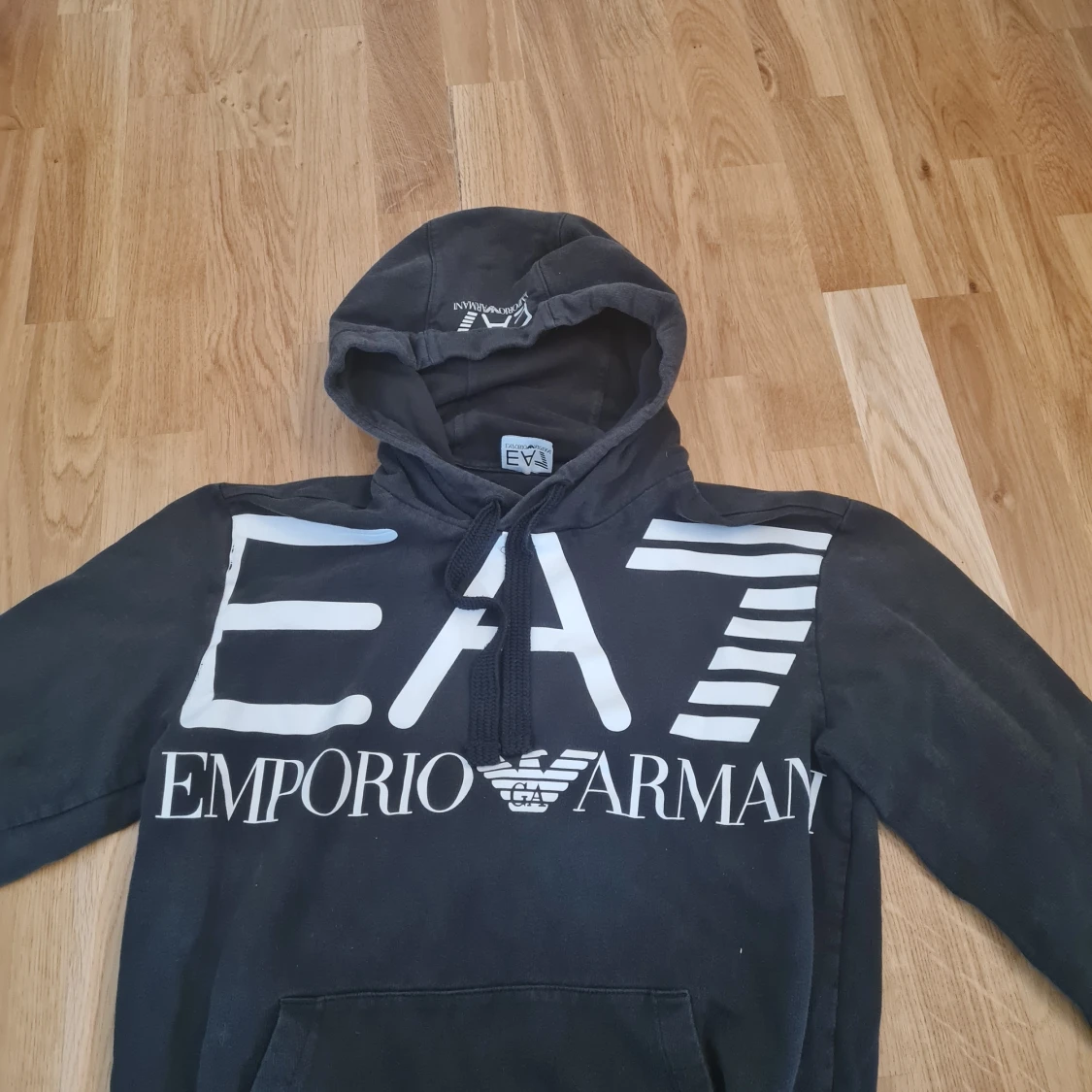 Ea7 hoodie S  - 90