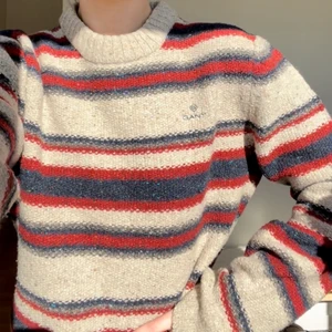 Gant stickad tröja strl s - Stackad Gant tröja nästan oanvänd. Vintage i superfint skick, unisex.