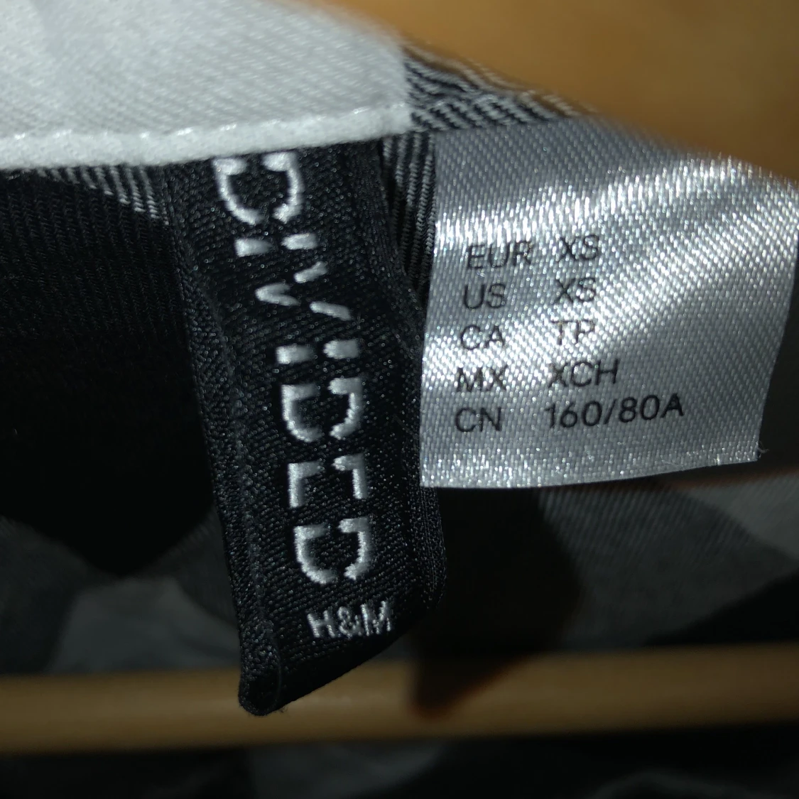 Hej! Nu säljer jag denna fina skjortan! - 91