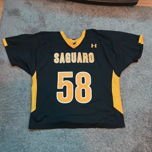 Saguaro tröja - Under Armour - Snygg vintage tröja i 10/10 skick inga fel eller skador