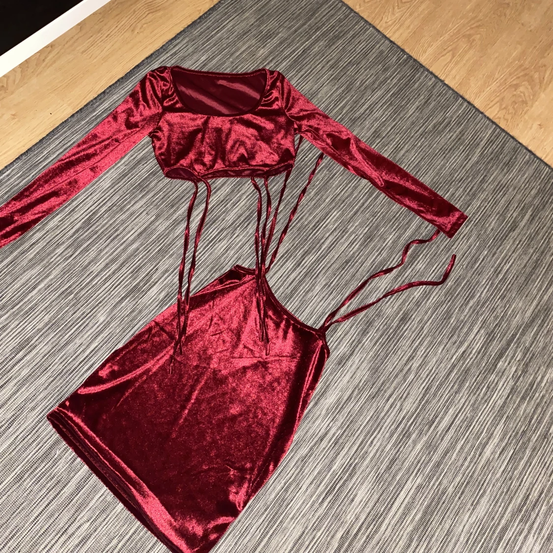 Röd klänning  - 91