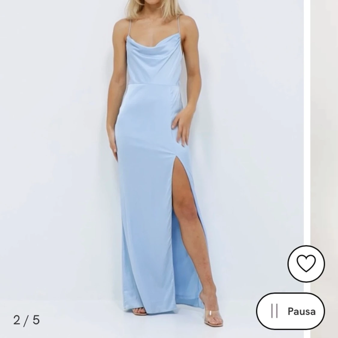 Ljusblå satinklänning - 91