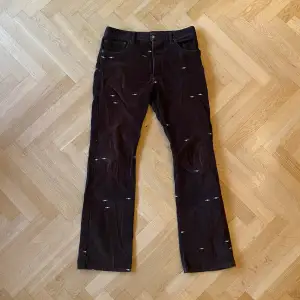 Phipps bootcut cord pants 32 with embroidered stars, bought at VooStore in Berlin.