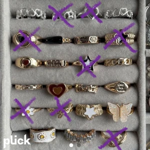 ringar - Säljer ringar ❤️‍🔥❤️‍🔥 1 för 25, 2 för 45, 3 för 60 kr + frakt 15 Storlek 1.7-1.9 cm i diameter, vissa även justerbara Finns ca 3 på lager av varje sort,  SKRIV VID INTRESSE <3