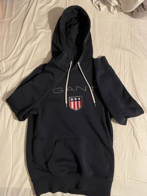 Gant hoodie - En gant hoodie i storlek Xs