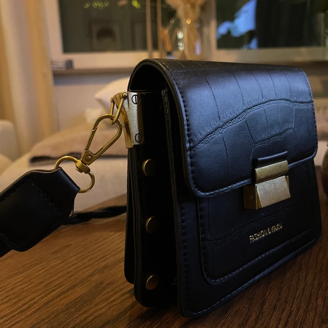 Svart axelväska - 90