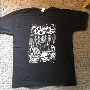 Mcr t-shirt - My chemical romance t-shirt strlk M