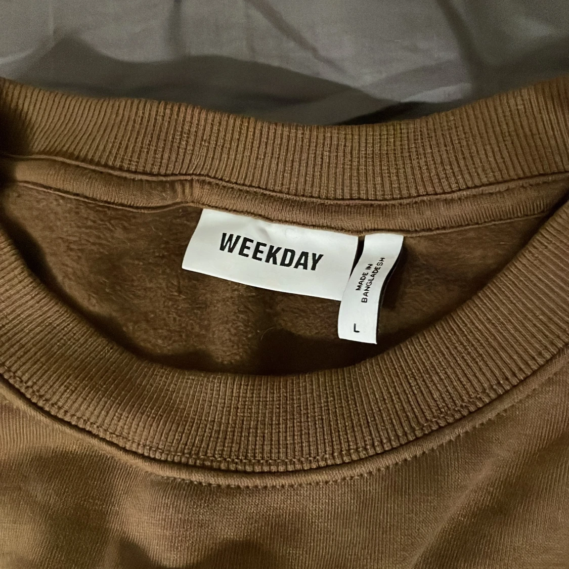 sweatshirt från weekday  - 91