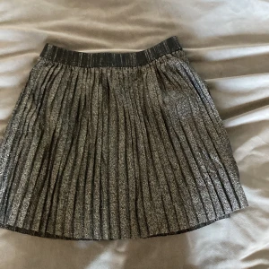 Festkjol glitter - Festkjol glittrig, gullig, knappt använd.