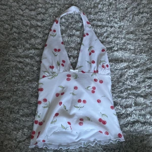 Linne - Säljer detta, för 65-70kr! Kontakta vid mer information! 