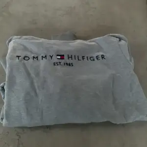 En jätte fin Tommy hilfiger Hoodie! Inga skador ☺️