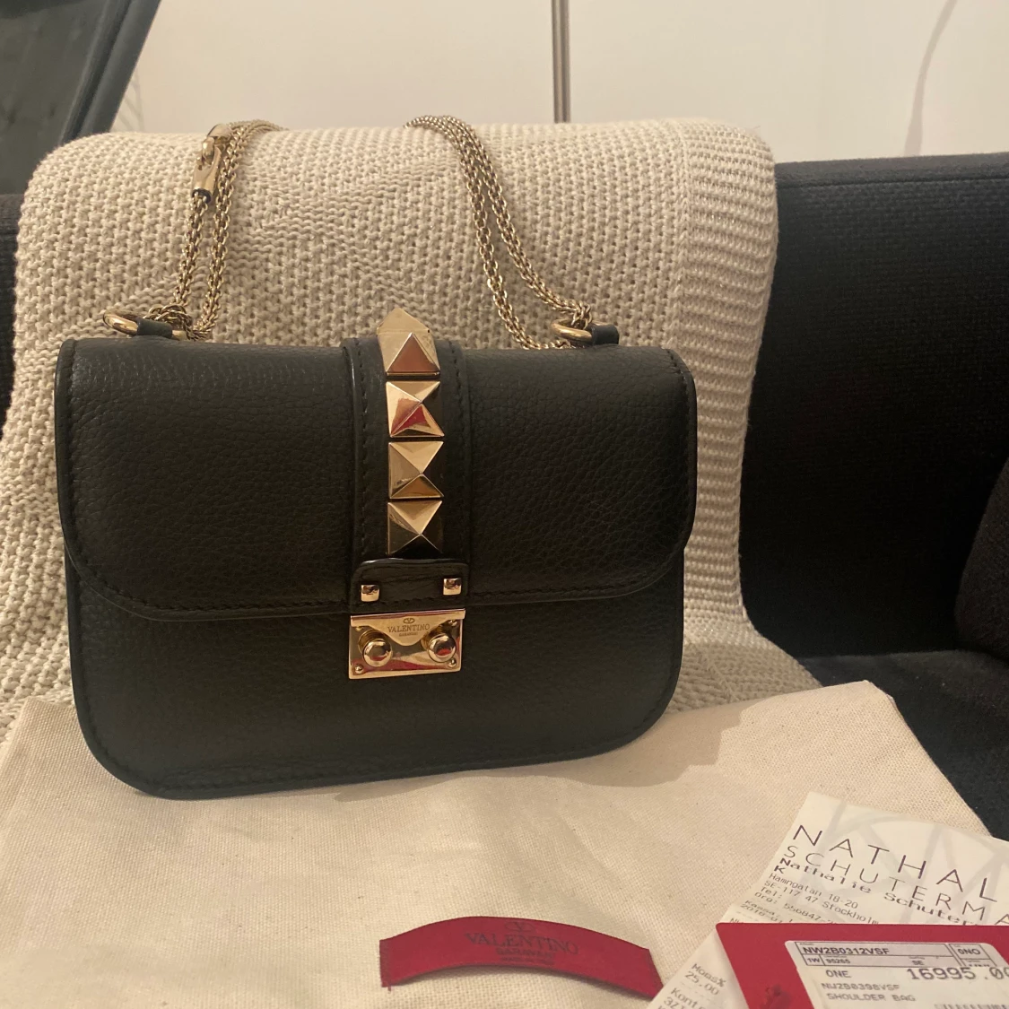 Valentino Garavani väska 