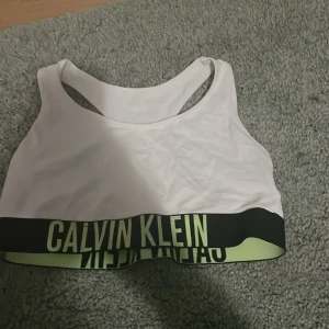 Calvin Klein topp - Ganska bra skick