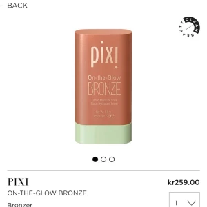 Pixi bronser stick - Pixi bronser! Jag säljer två olika bronsers en i färgen richglow som är mörkare och en i färgen softglow som är lite ljusare. Båda är helt oandvända inte ens öppnade. Fri frakt om man köper båda annars kostar frakt. 1 för 100kr 2 för 170kr. Ord pris 259
