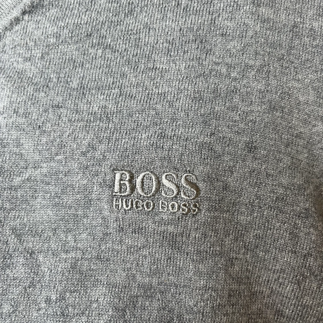 Hugo boss stickad tröja  - 91