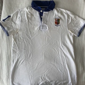 Hackett London pike - Hackett London pike, great condition no stains 