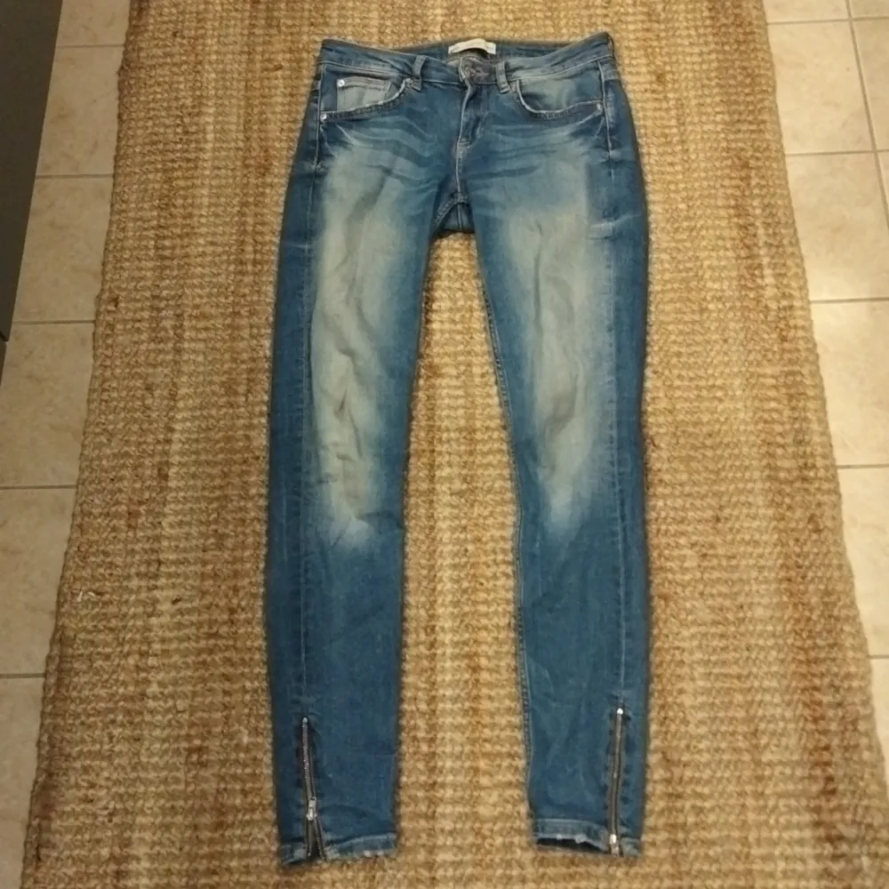 Fina jeans i gott skick i storlek 28/32. 