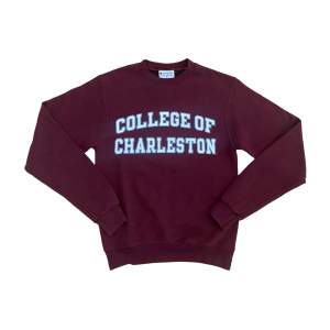Champion Custom College Of Charleston Vintage Unisex Sweatshirt 🤍  Pris: •250kr  Stl: XS  Bredd 44cm Längd 62cm  Kontakta mig för mer info 🤩  