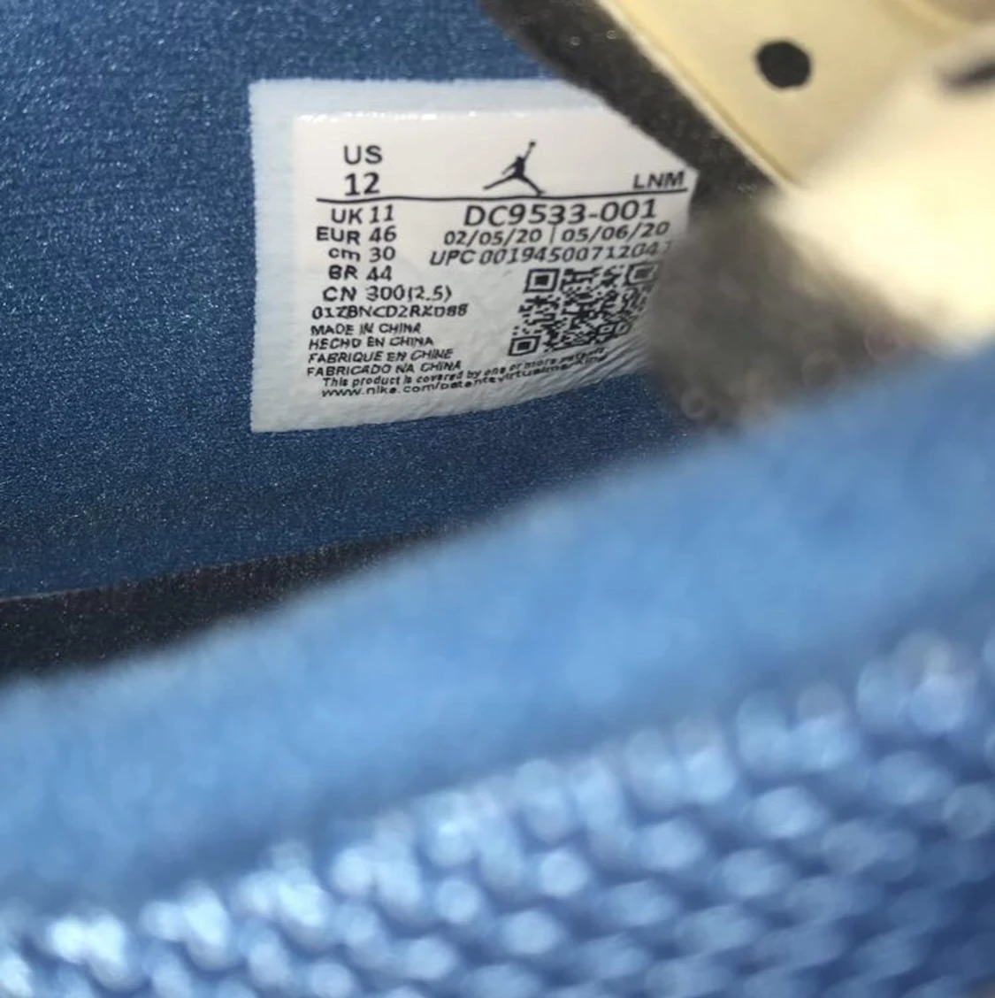 Jordan 4 union off noir  - 90