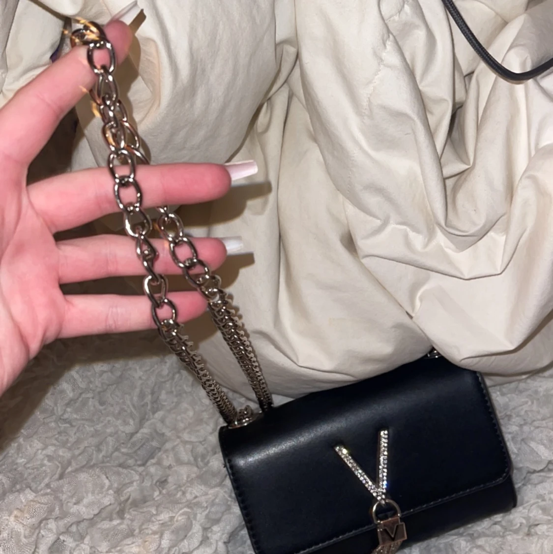 Valentino Väska - 90