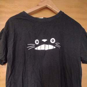 En Totoro tröja inspirerad av ghibli