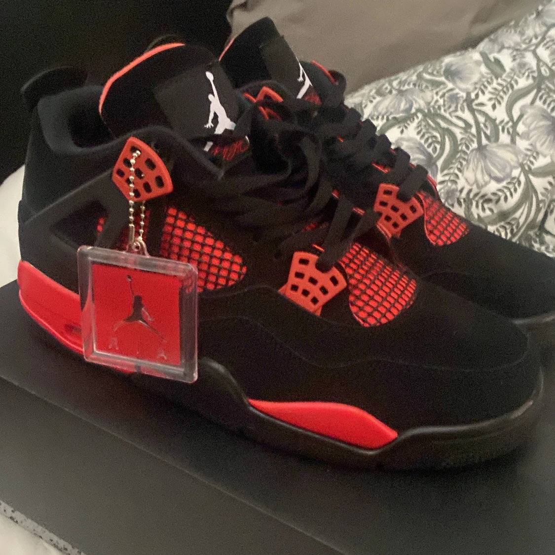 Air Jordan 4 Red Thunder