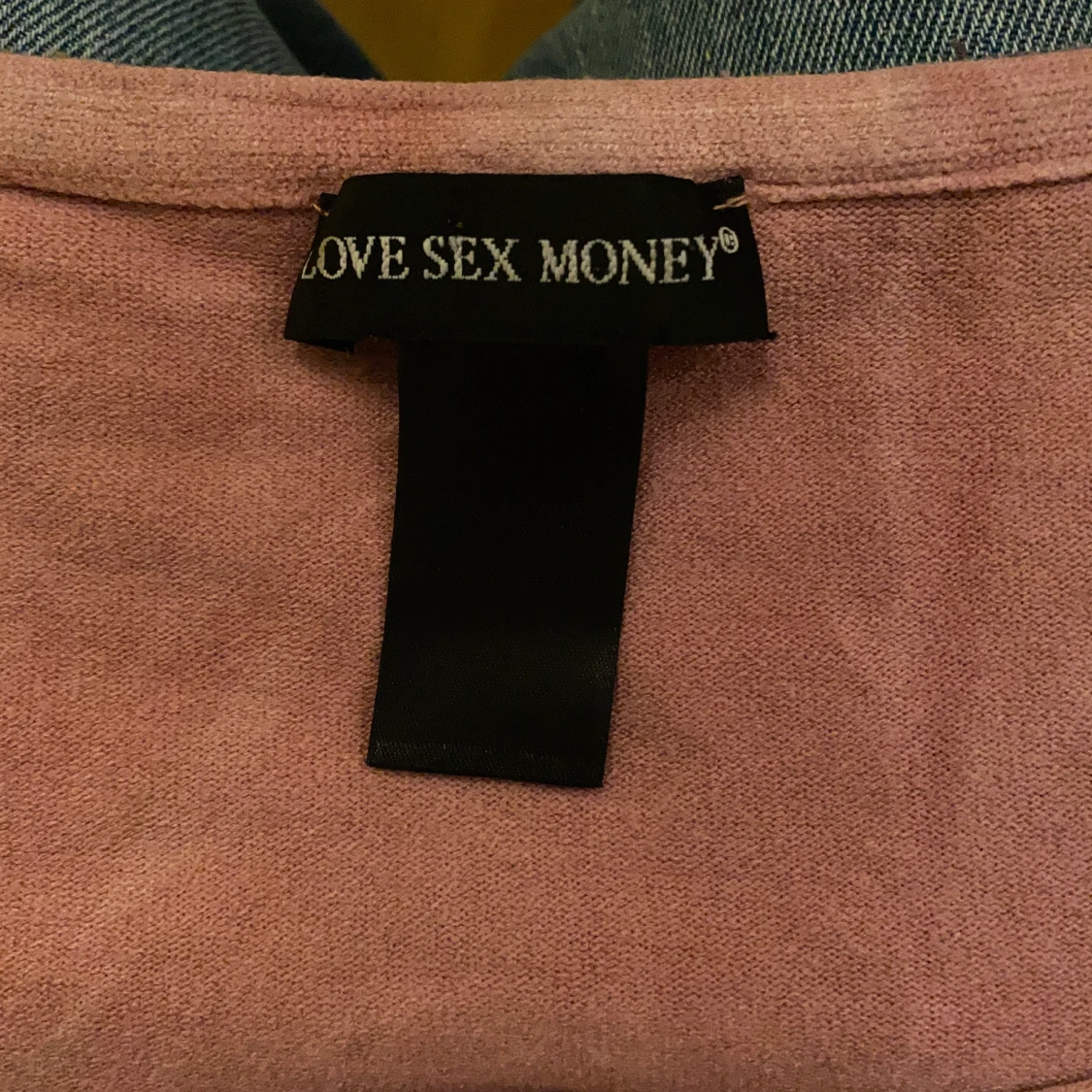 Långärmad tröja med knappar - 90